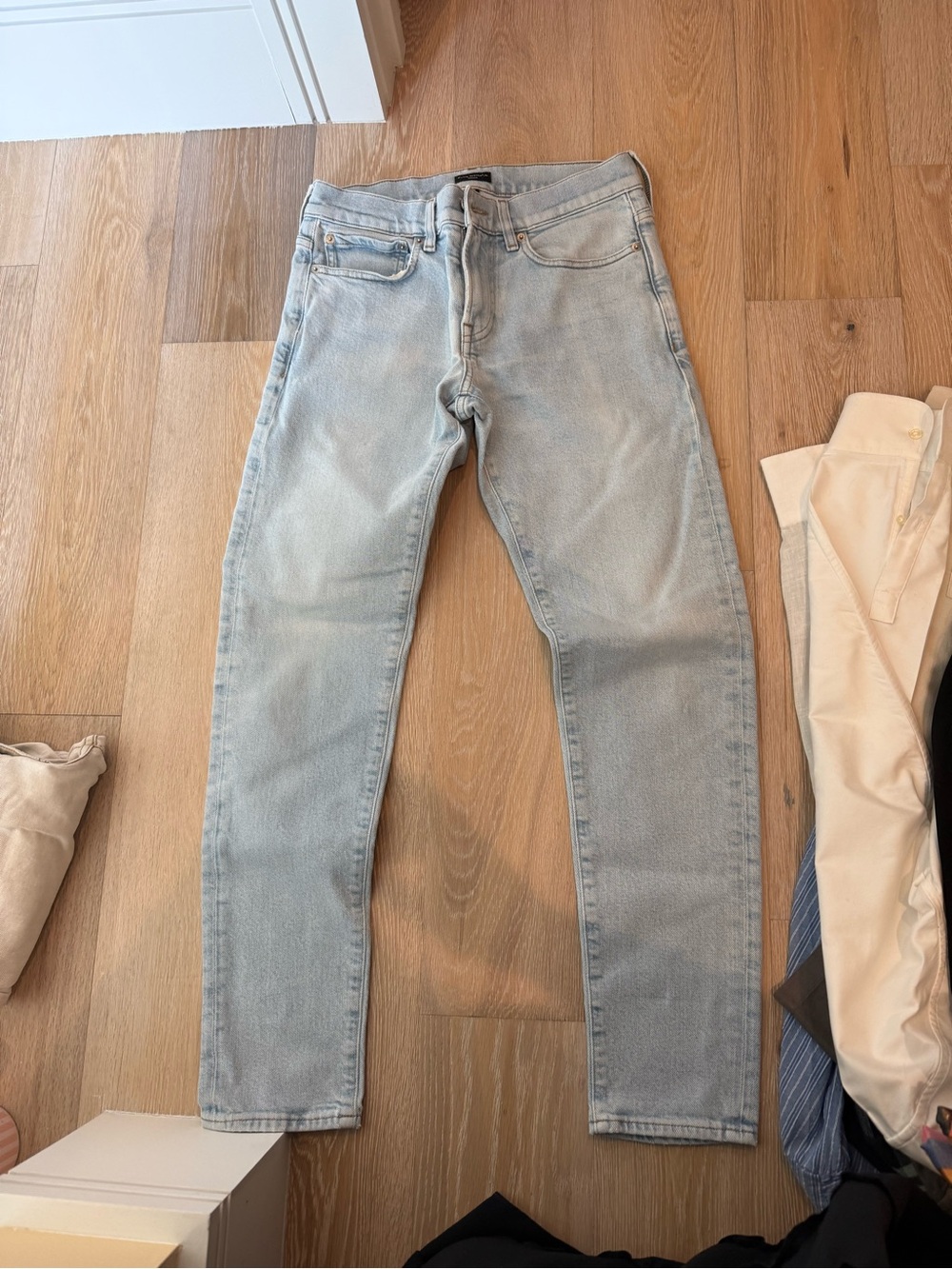Club Monaco Light Blue Slim Straight Men’s Jeans